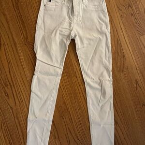 Women’s White Jeans